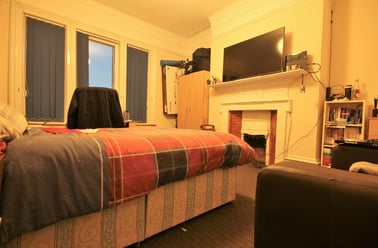 Queens Terrace, Jesmond, Newcastle - Image 2